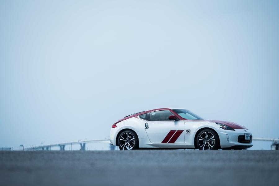  Nissan Fairlady Z 50th Anniversary 2019 года  (фото 9 из 21)